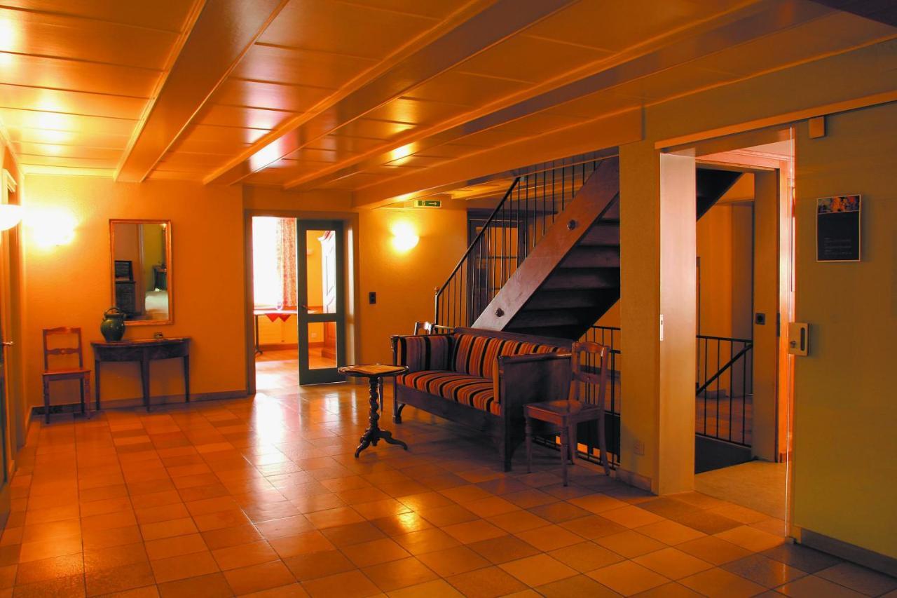 Gasthof Baeren Laupen Exterior foto